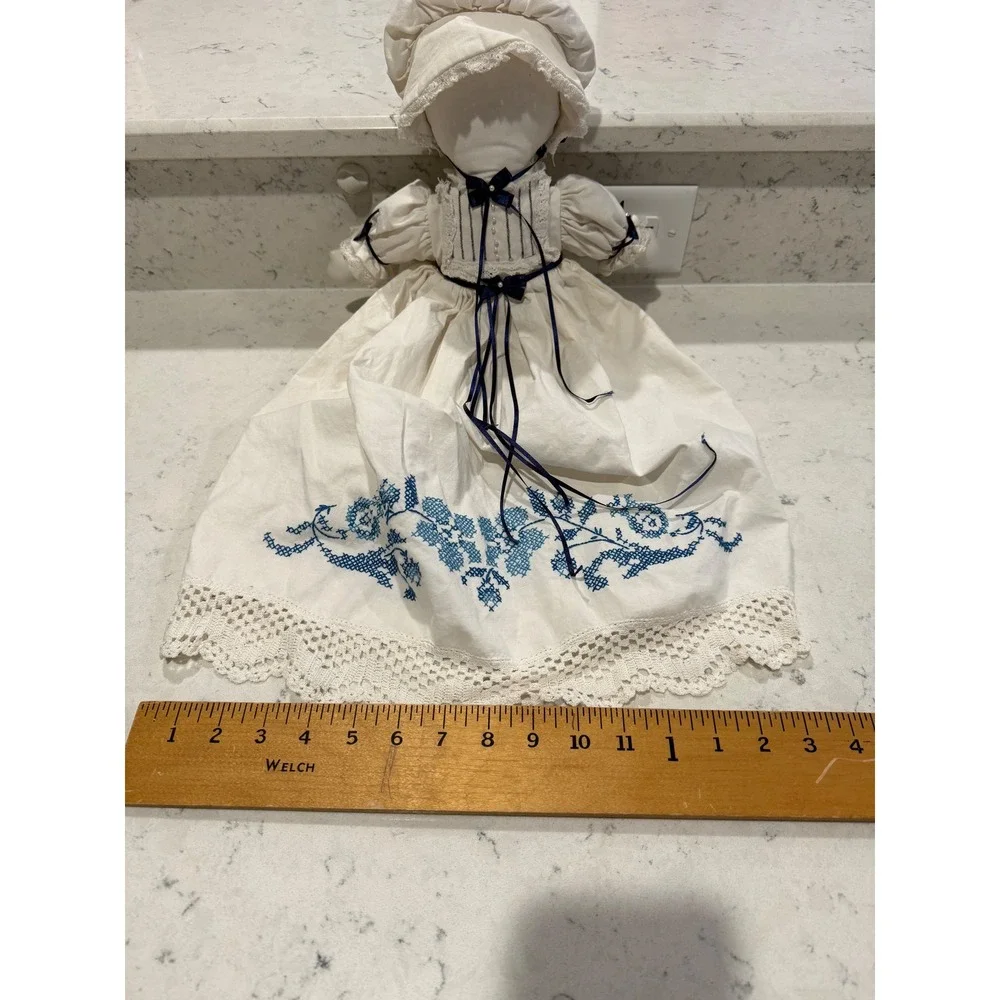 N/A charming vintage